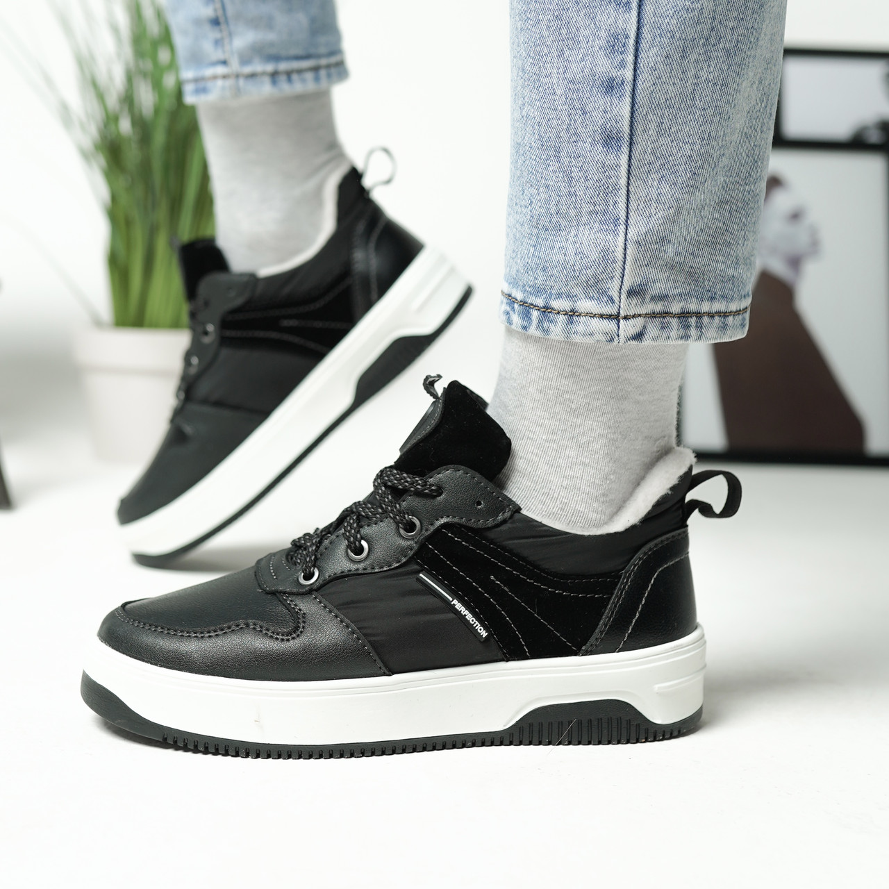 Кросівки жіночі на зиму з еко шкіри