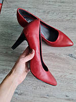 Туфлі шкіряні на каблуку s.oliver червоні