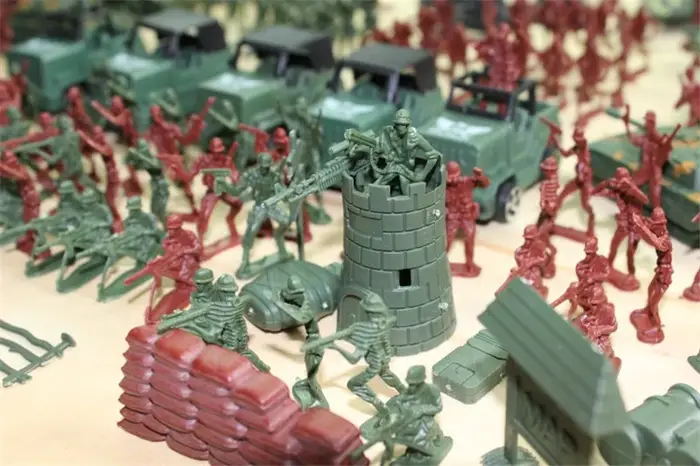 Военный набор солдатиков 307 деталей с укреплениями и техникой, набор ...