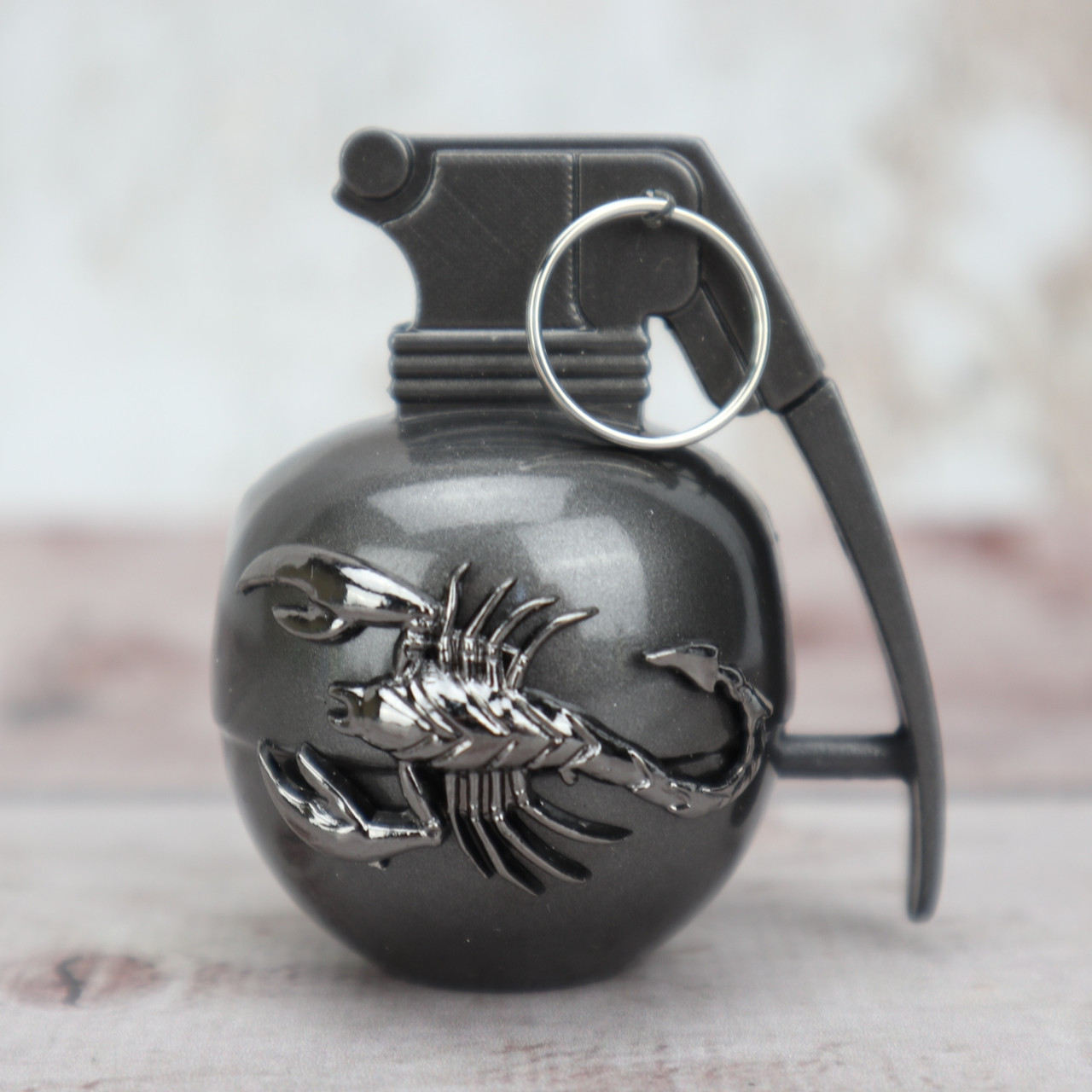 Зажигалка граната металл Скорпион серая Хороший подарок мужчине (Оригинальные фото) - фото 1 - id-p1716374184