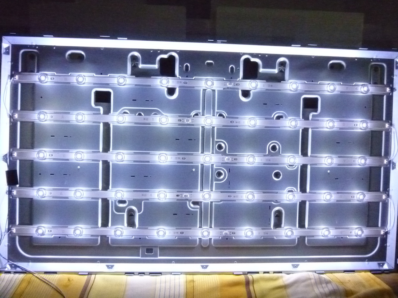 Світлодіодні LED-лінійки Innotek DRT 3.0 49"_(A_B) type Rev03.1 (LG 49LF640V-ZD.BRUYLDU)