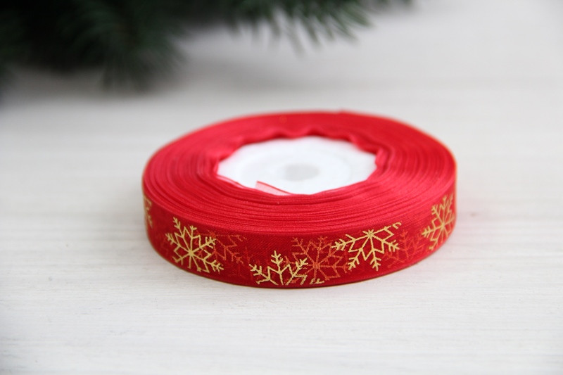 Органза " Золоті сніжинки " 1.2 см червона рулон 22.5 метри