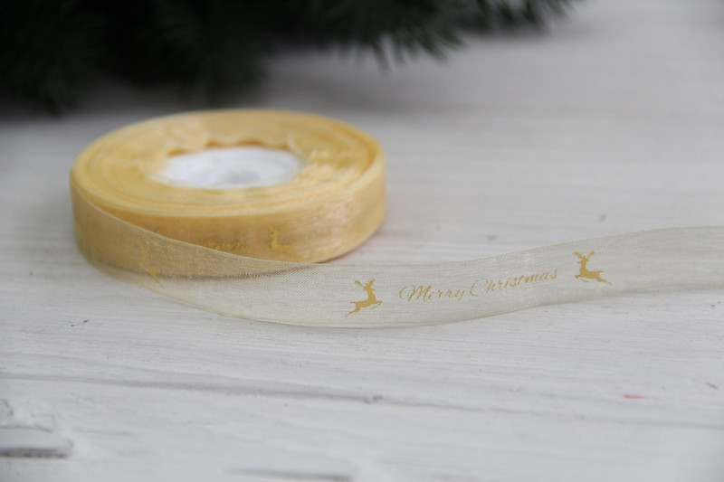 Органза   " Merry Christmas  та олені   "  1.2 см  бежева  рулон 22.5 метри