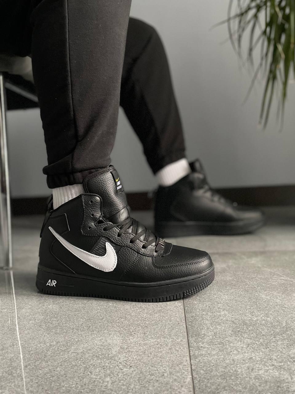 Кросівки чоловічі зимні чорні Nike Air Force Utiliti High Winter Black White (09580)
