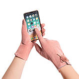 Рукавички жіночі сенсорні під замшу з хутряним помпоном. Рукавички демісезонні (червоно-коричневі), фото 6