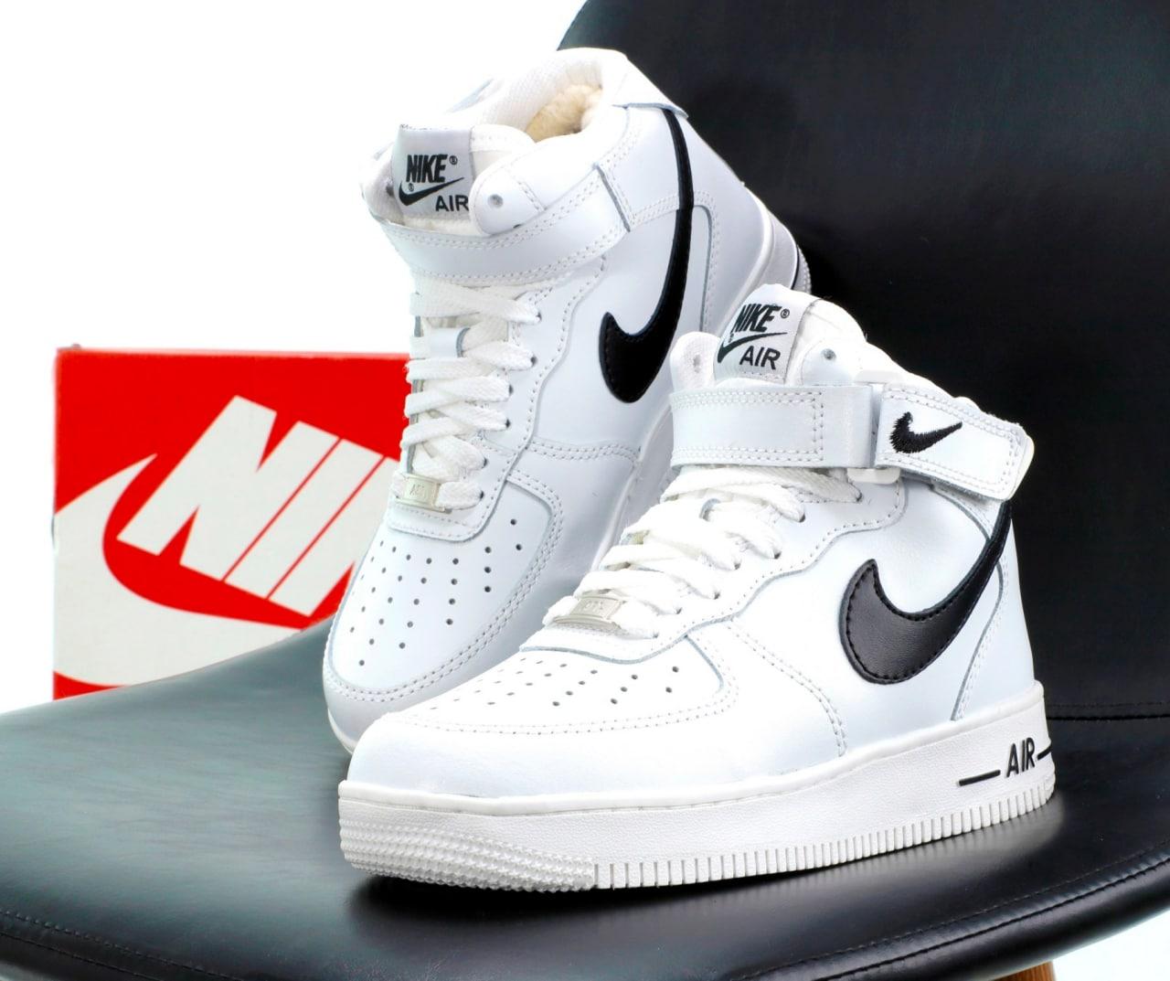 Чоловічі та Жіночі зимові кросівки Nike Air Force White Білі Взуття Найк Аір Форс високі шкіра з хутром, фото 1