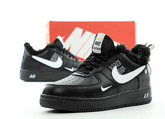 Зимові чоловічі кросівки Nike Air Force Winter Black White (Чорні) Взуття Найк Аїр Форси низькі шкіра та тепле хутро