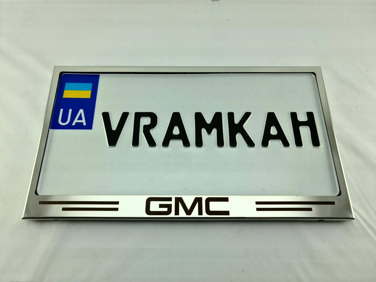 Номерна рамка для авто GMC, рамка під американський номер