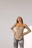 В'язана жіноча кофта з вирізом на грудях, фото 4