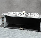 Шкіряна квадратна жіноча сумка з тисненим орнаментом «Сварога», сумка через плече, фото 6