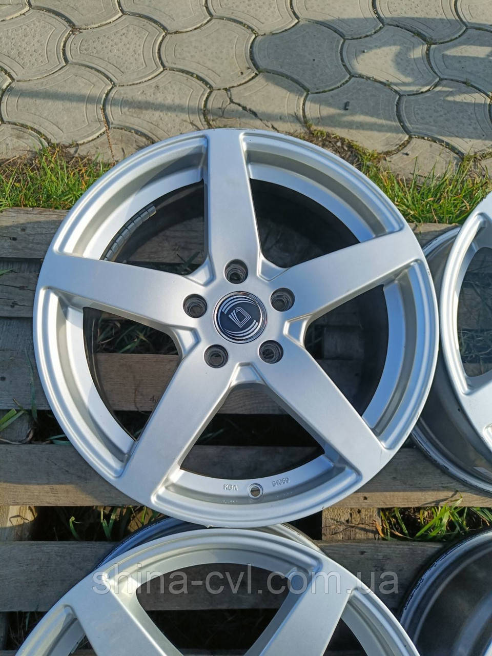 Диски 5.112 r17 7.5j et52 dia67.1 Mercedes Vito/Viano; Volkswagen Golf ...