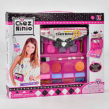 Набір косметики дитячої 77016 В "Сумочка" палітра тіней і блиск для губ, лаки для нігтів, пензлик і блискітки