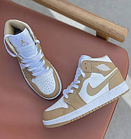 Женские кроссовки Nike Air Jordan 1 Beige/White (бежевые) стильные высокие кроссы 1330 кросс