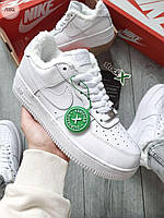 Женские зимние кроссовки Nike Air Force (белые) низкие качественные кроссы с мехом внутри 750GL кросс