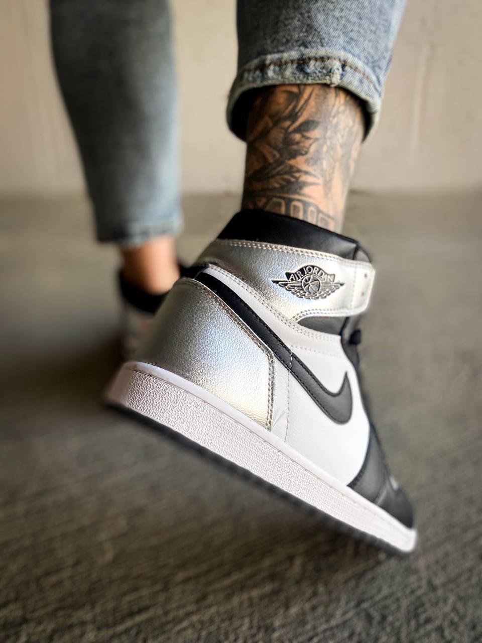 Jordan 1 retro silver 2025
