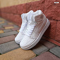 Женские кроссовки Nike Air Jordan 1 MID (белые) высокие модные универсальные деми кеды О20660 кросс