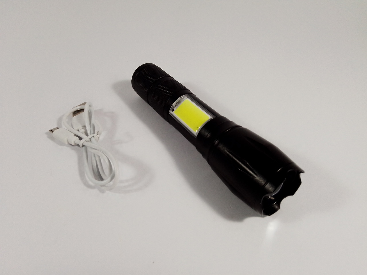 Ліхтарик тактичний акумуляторний у кейсі Watton WT-039+USB чорний