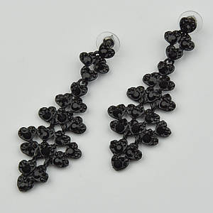 Сережки гвоздики пузети металеві чорного кольору серця з чорними кристалами довжина 7,5 см ширина 27 мм