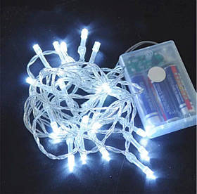 Святкова світлодіодна гірлянда 100 led 10 м білого холодного кольору на білому дроті, на батарейках