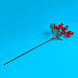 Штучна гілочка з червоними плодами дикої троянди (30 см), фото 2