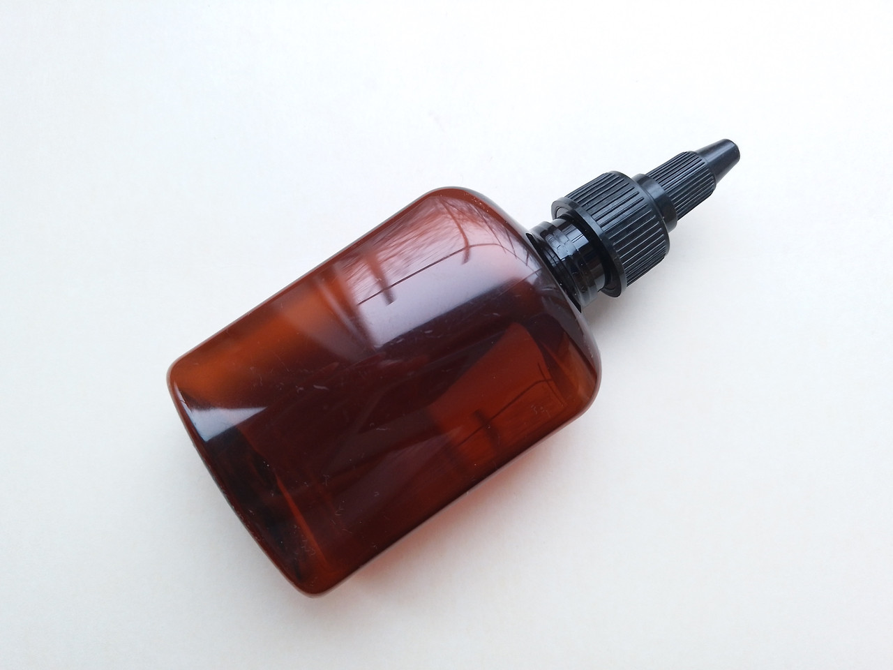 100 - 111 мл ПЭТ Квадрат коричневый с черным носиком с крышкой ...