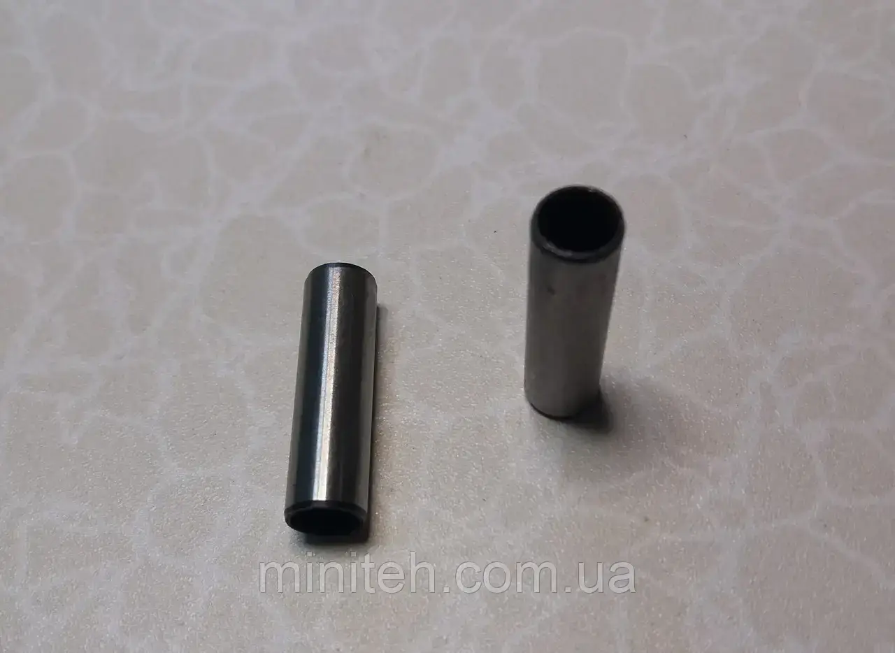 Направляючі клапанів дв. 168F (пара), фото 1