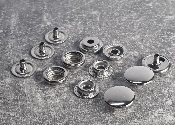 Кнопка 12.5 мм кільцева нікель (у пакованні 50 штук) НІЖ