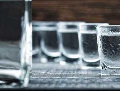 відмінність самогону від горілки