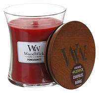 Ароматическая свеча с ароматом граната и смородины Woodwick Medium Pomegranate 275 г