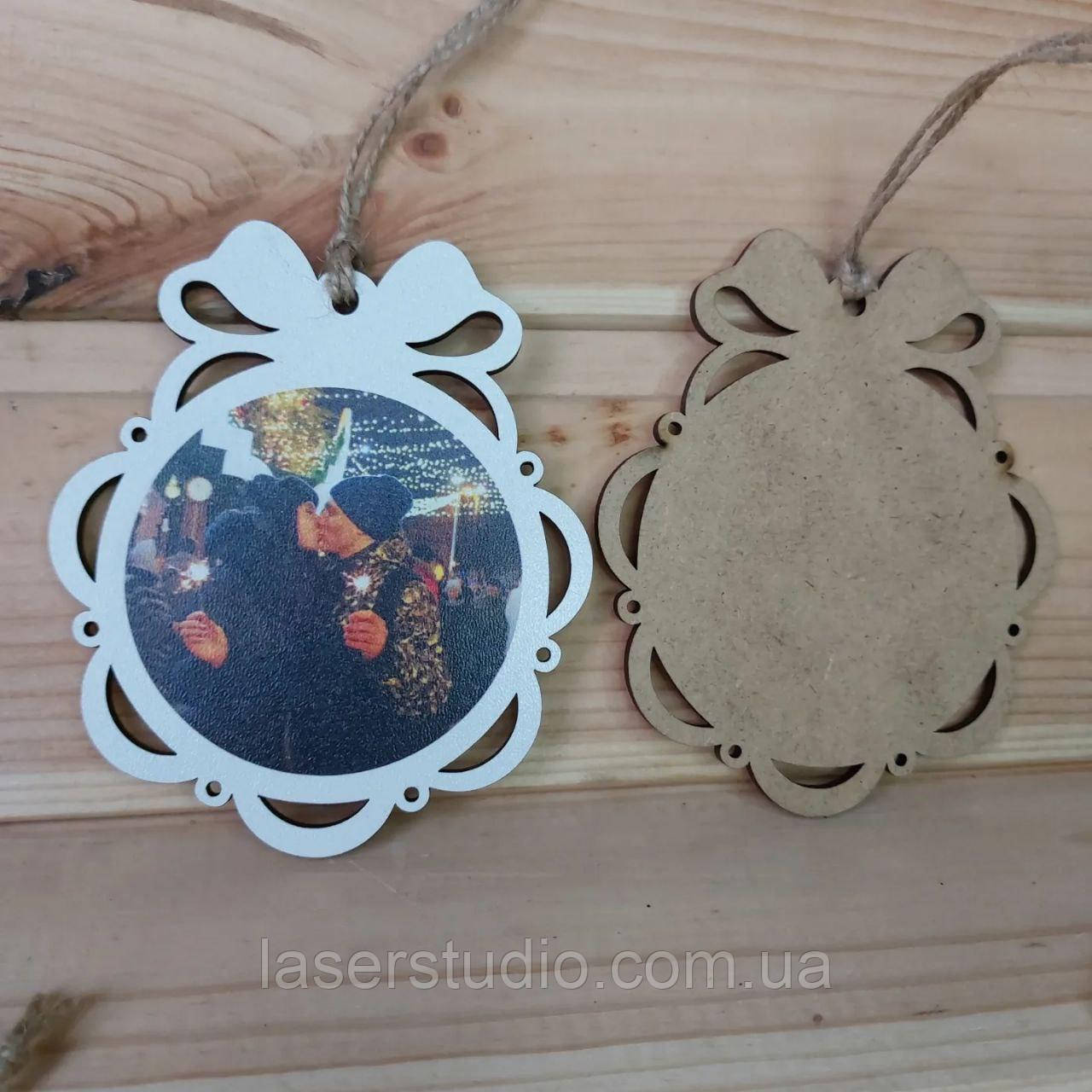 Іменні Ялинкові іграшки з фото Дерев'яні новорічні іграшки на ялинку оптом, фото 1