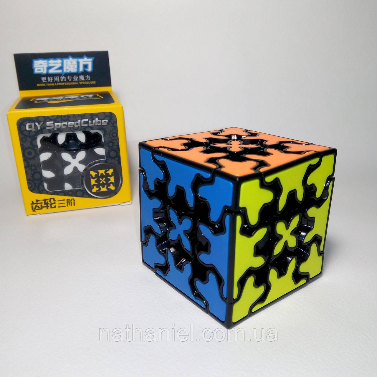 Головоломка QiYi Gear Cube 3x3 (без наклейок)