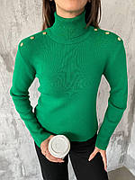 Женский зеленый теплый свитер-гольф с пуговицами