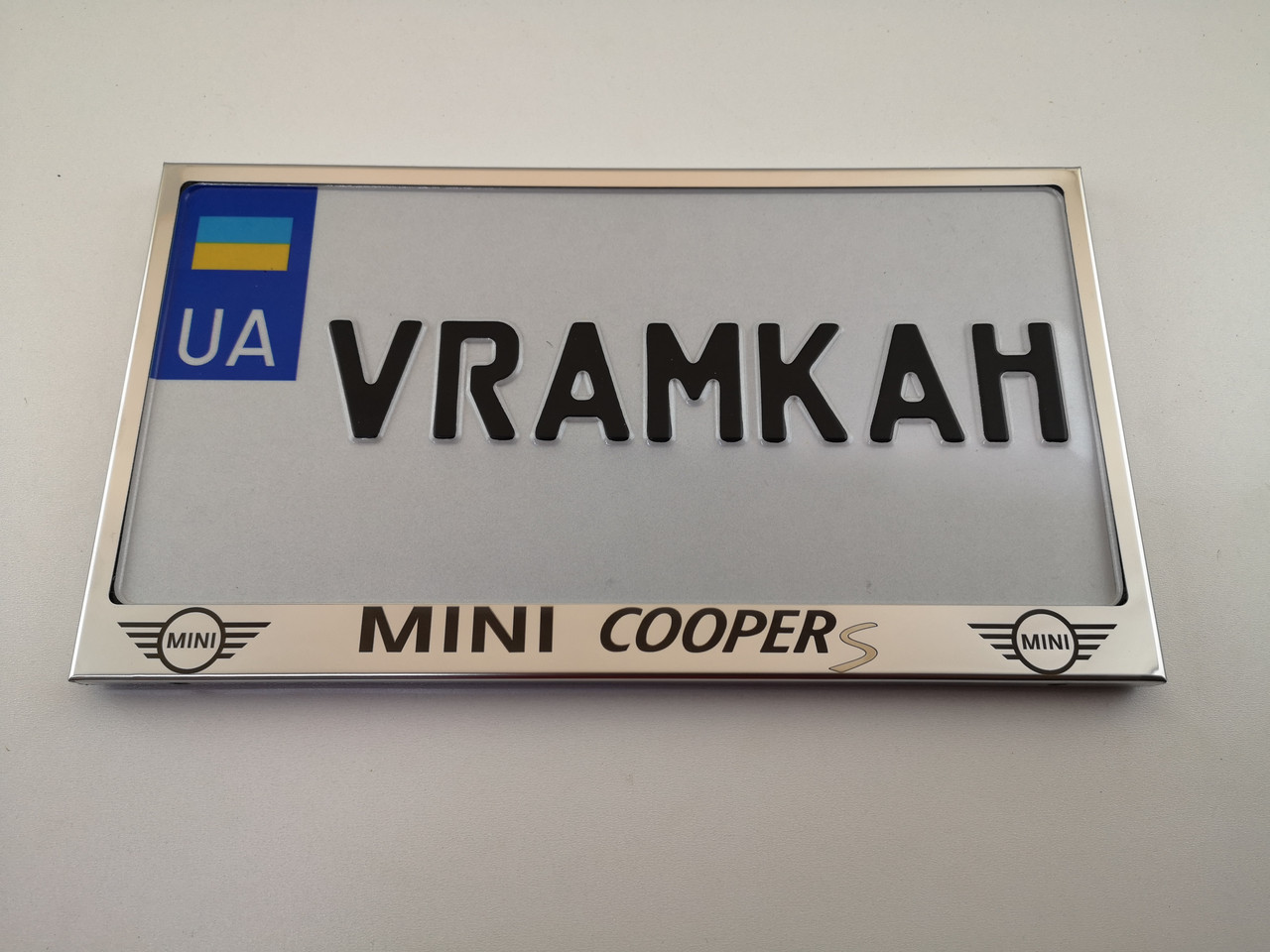 Номерна рамка для авто MINI COOPER S, рамка під американський номер