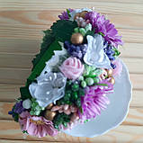 Обідок із квітами та ягодами в бузковими, білими та рожевими квітами., фото 5