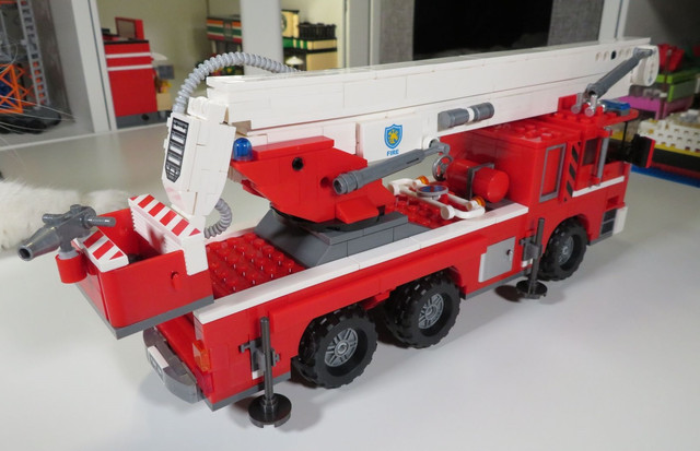 Конструктор функціональна пожежна машина Якісний конструктор пожежна машина