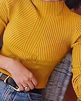 Женская свитер горчичный гольф рубчик хорошего качества тягнеться с воротником стойка ёлочка размер 42-46