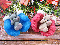 Новорічне сувенірне мило ручної роботи" Кролик в рукавичках"