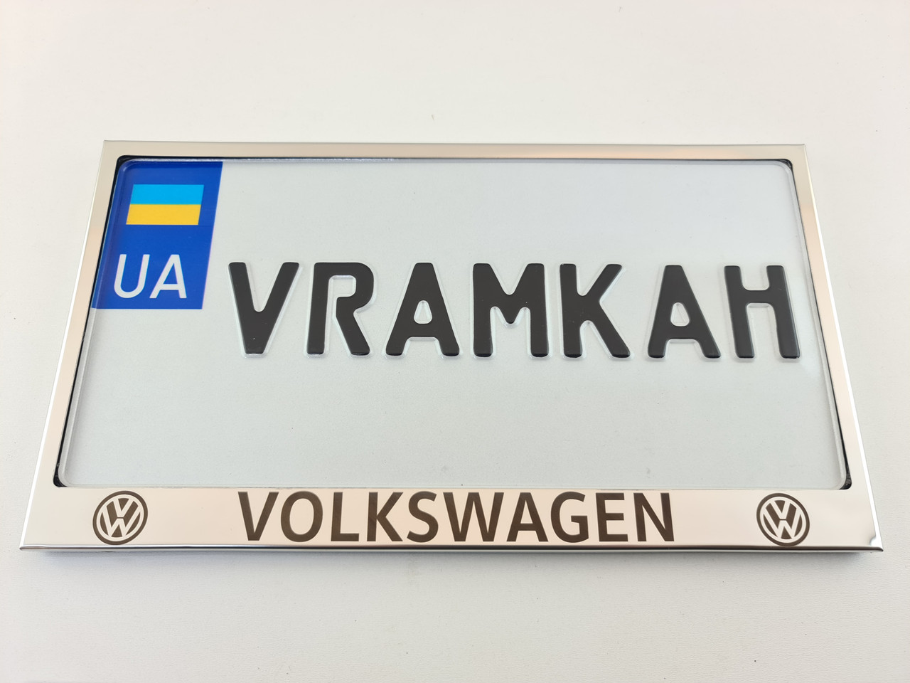 Номерна рамка для авто Volkswagen, рамка під американський номер