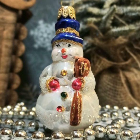 Снеговик с метлой и птичкой  (мини)