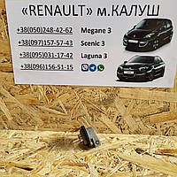 Патрон задньої противотуманки Renault Laguna 3 хачбек 07-15р. (Рено Лагуна)