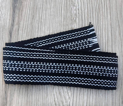 Крайка маленька чорна