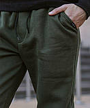Чоловічі теплі спортивні штани на махрі кольору хаккі, фото 4