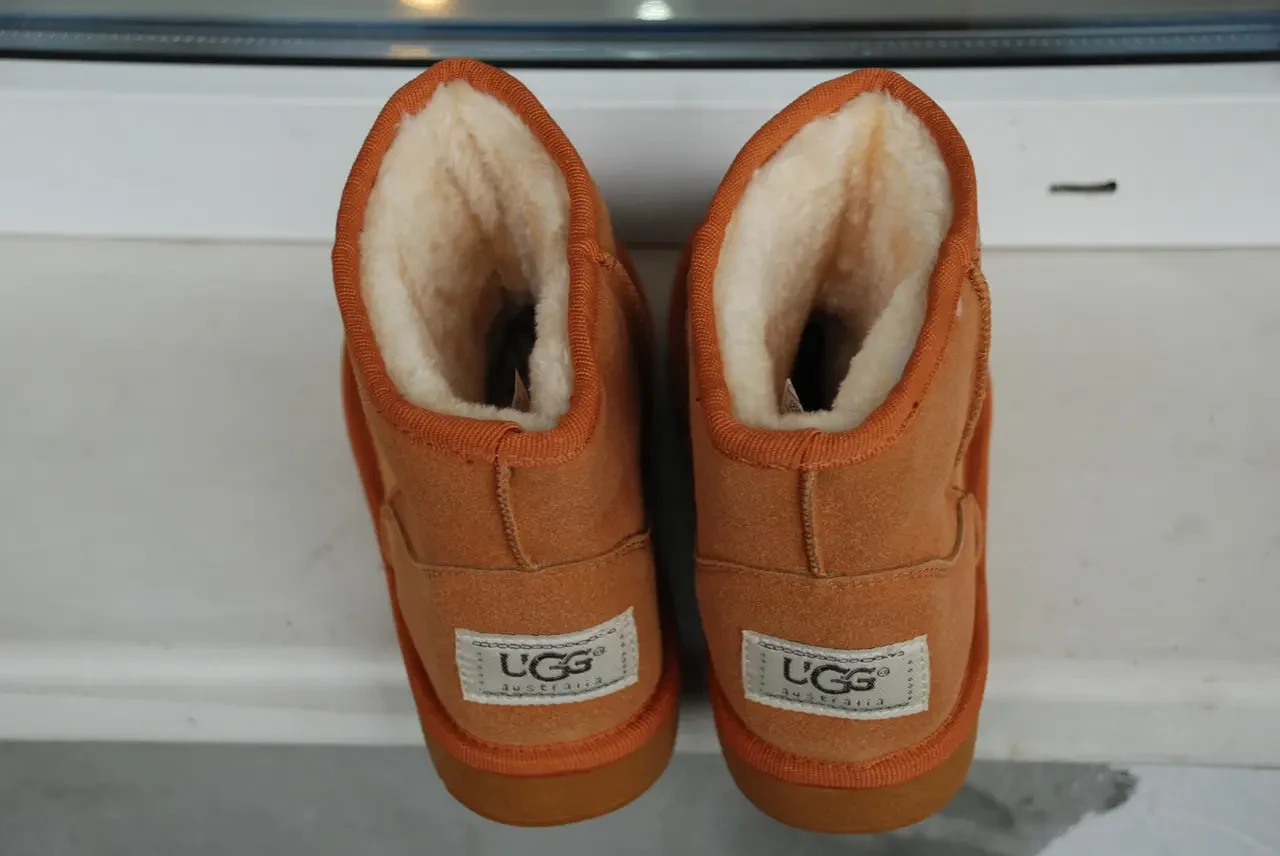 Угги женские замшевые Ugg Australia в 2 цветах. Коричневый, 37 - фото 6 - id-p1215108811