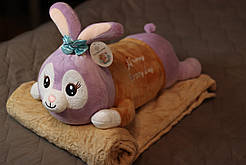 Подарунки до нового року: Подушка іграшка плед кролик. Пледи-подушки-іграшки 3 у 1 на подарунок. Бузковий зайчик
