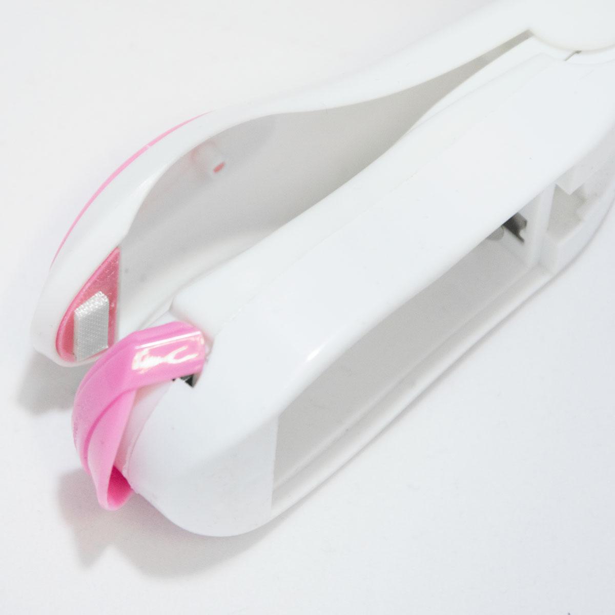 Мини запайщик пакетов ручной Korea Type Mini Sealing Бело-розовый, запаиватель пакетов на батарейках (TO) - фото 4 - id-p1720223197