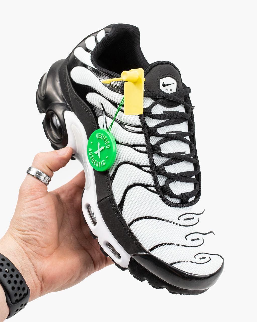 Nike air max hotsell plus premium white