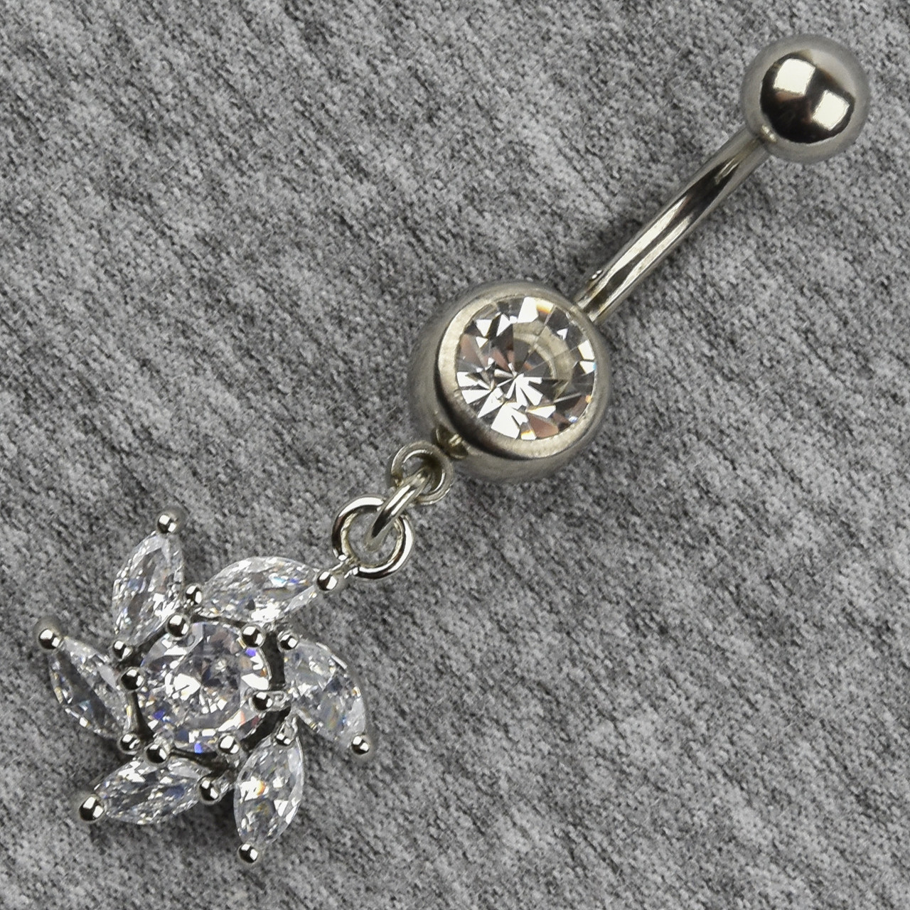 Сережок банан у пупок сріблястий із медичної сталі від Stainless Steel Квітка довжина штанги 23 мм + підвіска - фото 1 - id-p1720358932