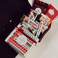Набор со сладостями и горячим шоколадом в подарок для девушки / девочки на Новый Год / День Святого Николая