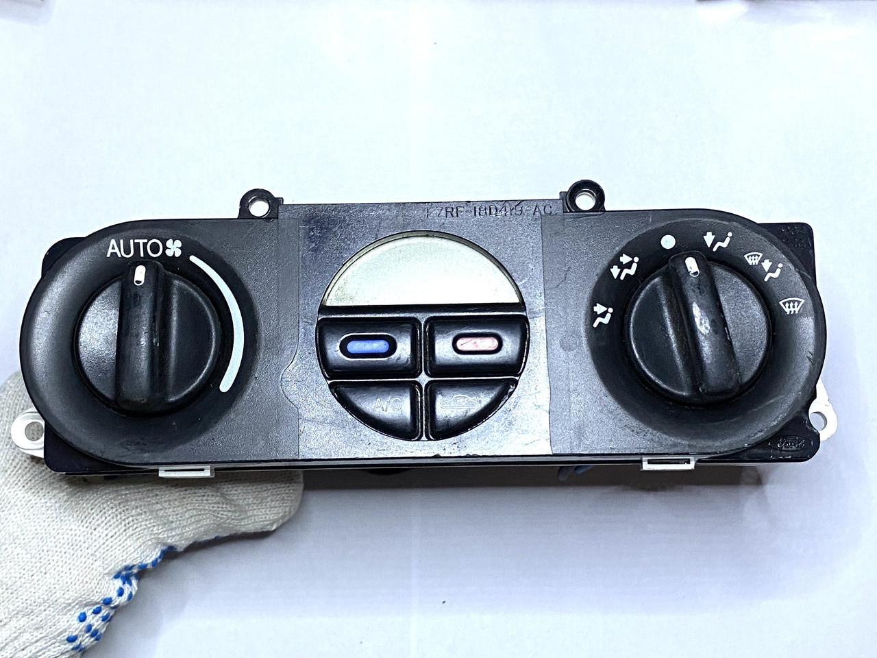 Блок керування кліматичним встановленням ford 98BW19C933BA/WSEC64165 ford, фото 1