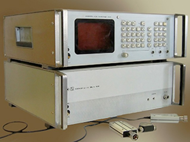 Измеритель модуля коэффициентов передачи и отражения Р2-83 - фото 1 - id-p285505494